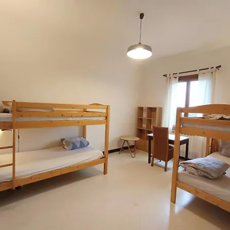 펜션 New - Vacation Villa, Pool & Private Parking Saint-Étienne-les-Orgues