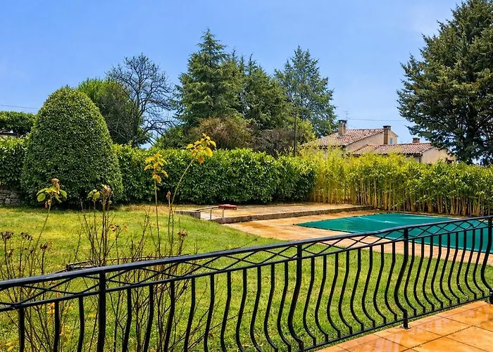 New - Vacation Villa, Pool & Private Parking Saint-Etienne-les-Orgues
