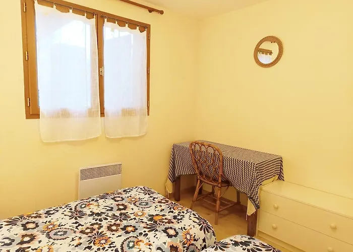 Holiday home New - Vacation Villa, Pool & Private Parking *